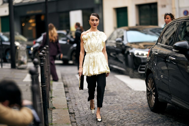 Why Everyone Is Buying Capri Pants Again — And How to Pull Them Off