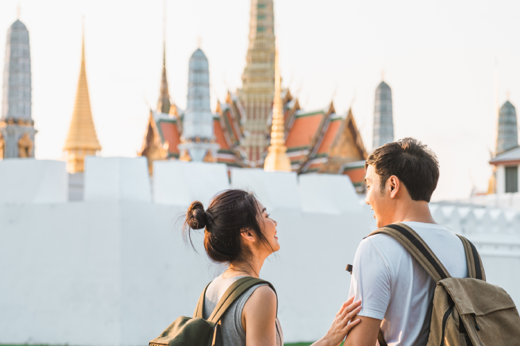 Complete Bangkok Travel Guide (What to Actually Do, Not Tourist Nonsense)